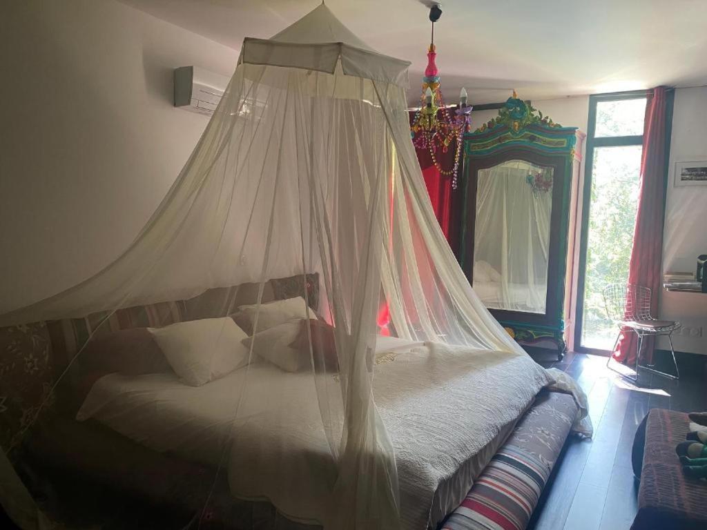 La Maison De Joy Dans Le Parc Des Elfes Privatunterkunft *